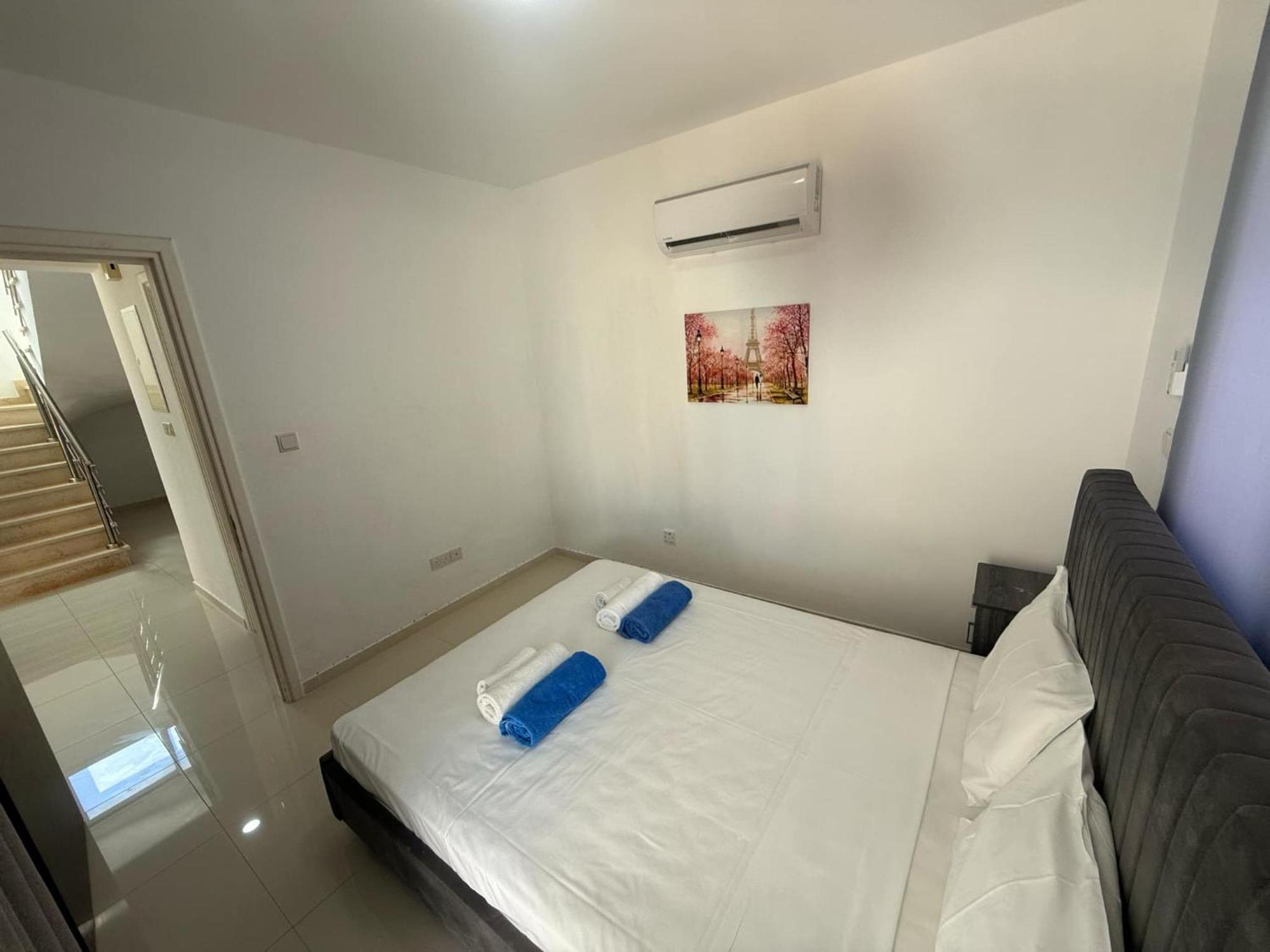 Villa Mulberry Retreat 0,5Km From Everything คอรัลเบย์ ภายนอก รูปภาพ