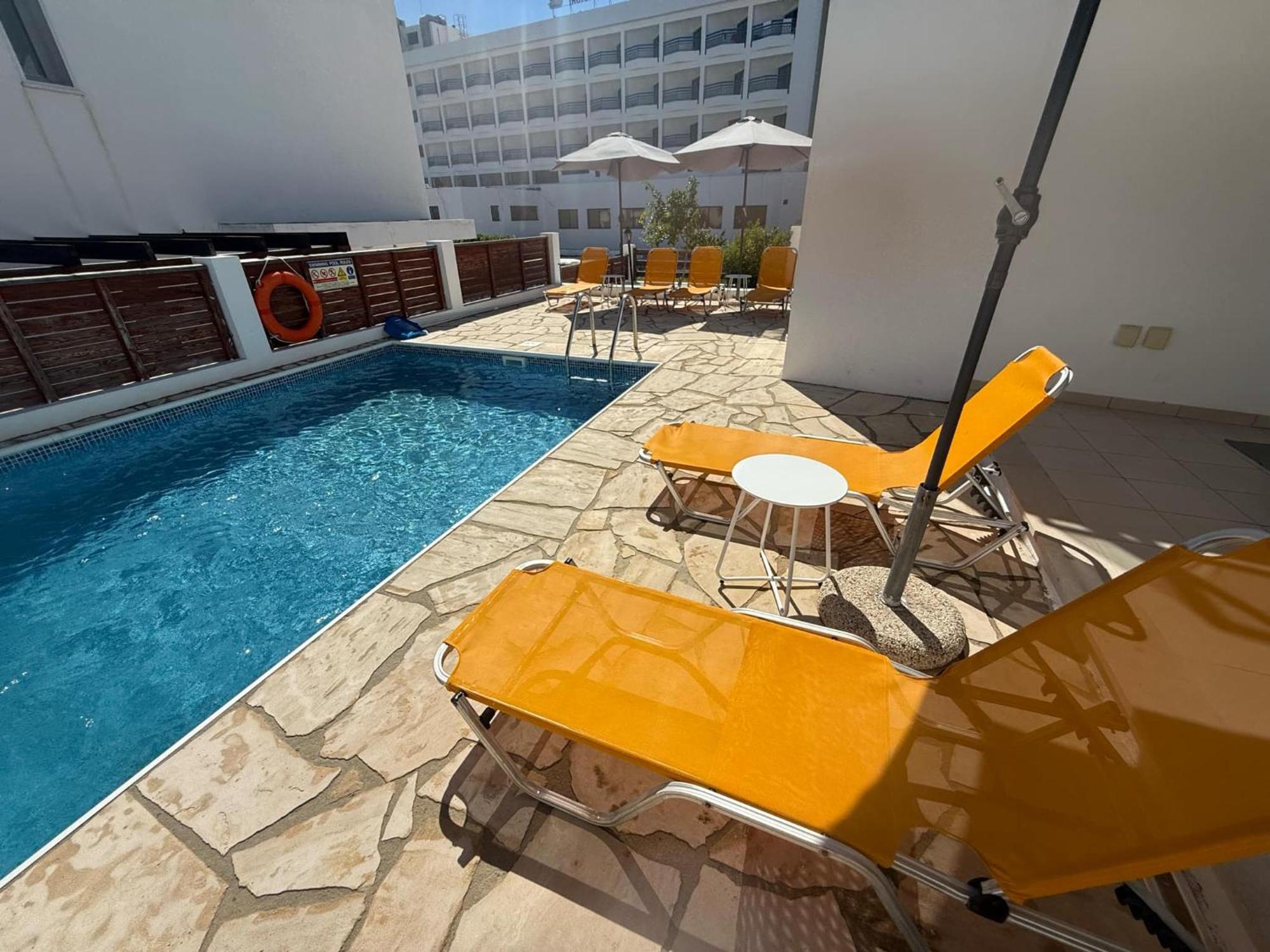 Villa Mulberry Retreat 0,5Km From Everything คอรัลเบย์ ภายนอก รูปภาพ